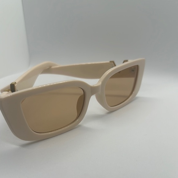 Chic Oversized Square Sunglasses - Creamy White Frame - UV Protection - New! main image 15
